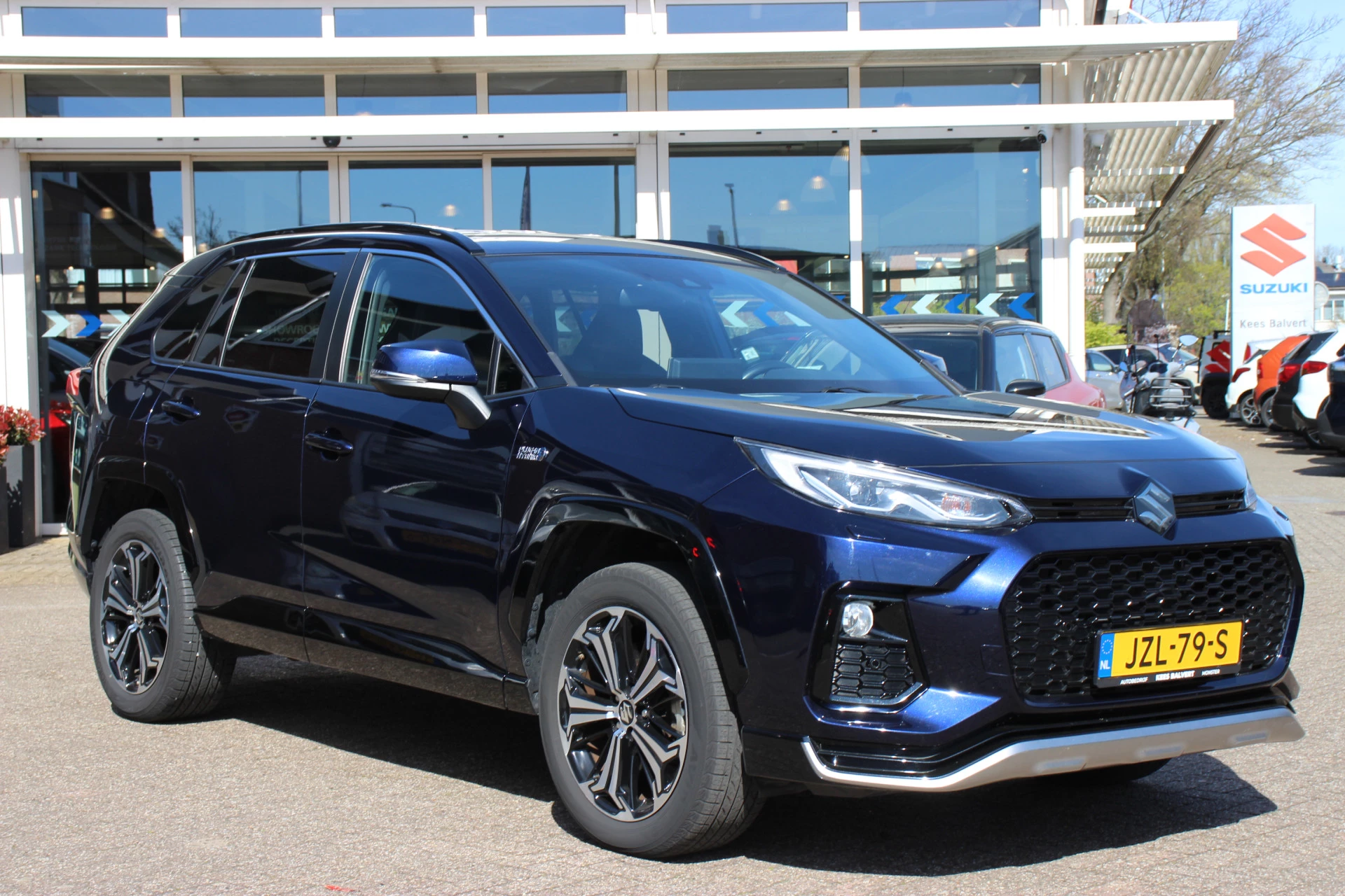 Hoofdafbeelding Suzuki Across