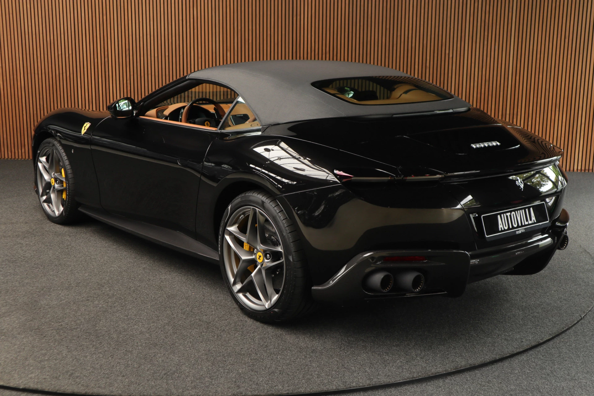 Hoofdafbeelding Ferrari Roma