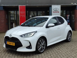 Toyota Yaris 1.5 Hybrid 130 EXECUTIVE STOEL/STUURVERW BLIND SPOT PARK-SENSOREN 17'' LM-VELGEN KEYLESS APPLE/ANDROID LEER NL-AUTO