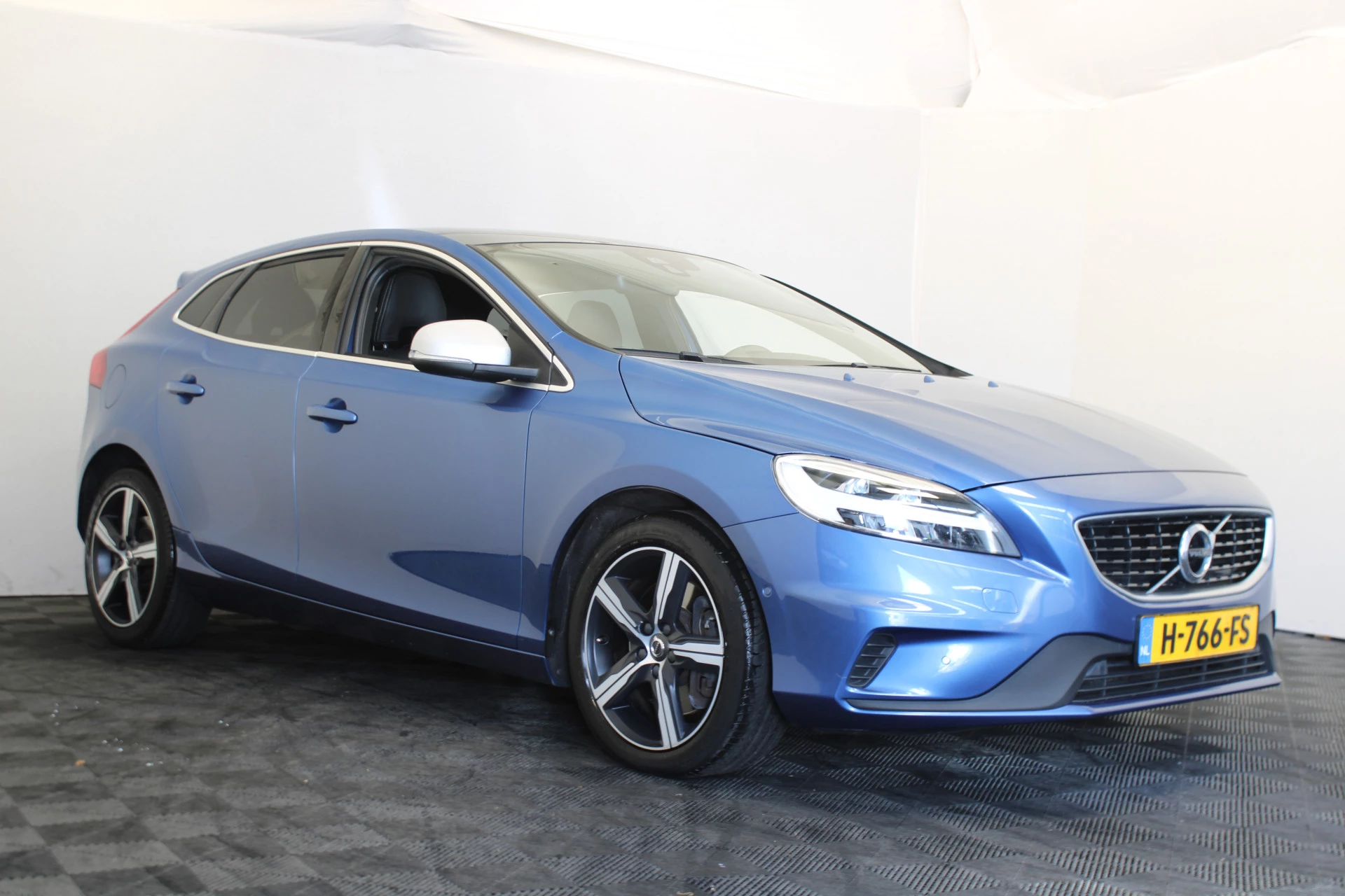 Hoofdafbeelding Volvo V40