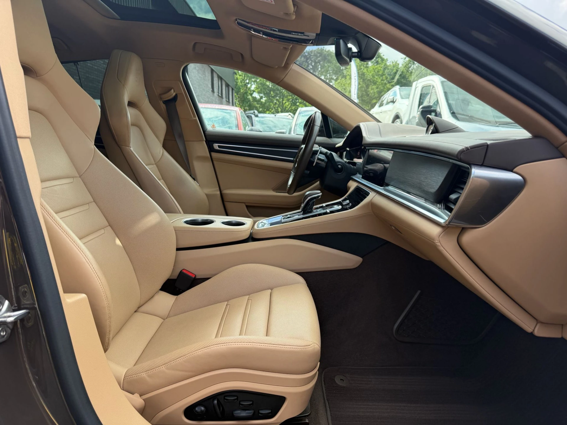 Hoofdafbeelding Porsche Panamera