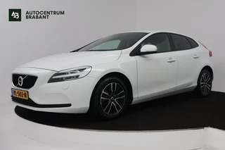 Hoofdafbeelding Volvo V40 Volvo V40 1.5 T2 Nordic+ (TREKHAAK, AUTOMAAT, STOELVERWARMING, NAVIGATIE, CRUISE CONTROL, PARKEERSENSOREN)