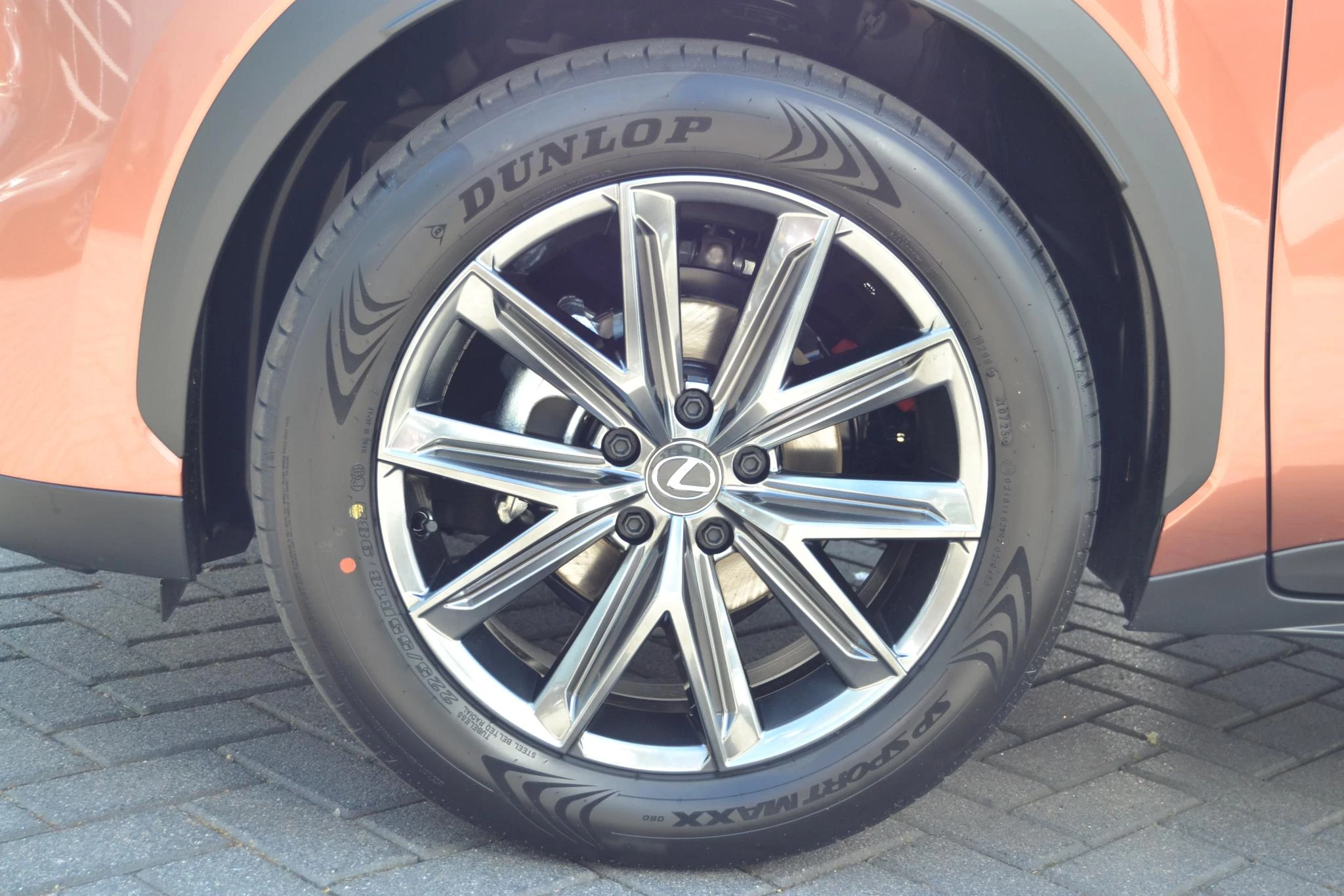 Hoofdafbeelding Lexus LBX