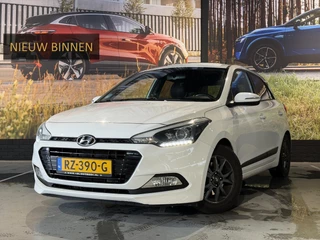 Hyundai i20 1.0 T-GDI Black Edition Navi,Camera,Airco,Cruise,PDC,Trekhaak,LM Velgen,N.A.P,101pk,Nieuwe APK bij Aflevering