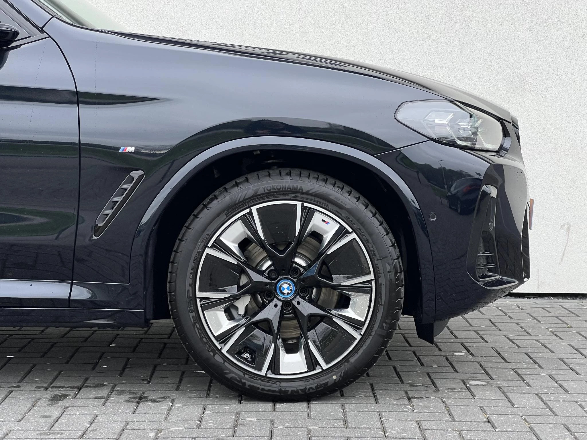 Hoofdafbeelding BMW iX3