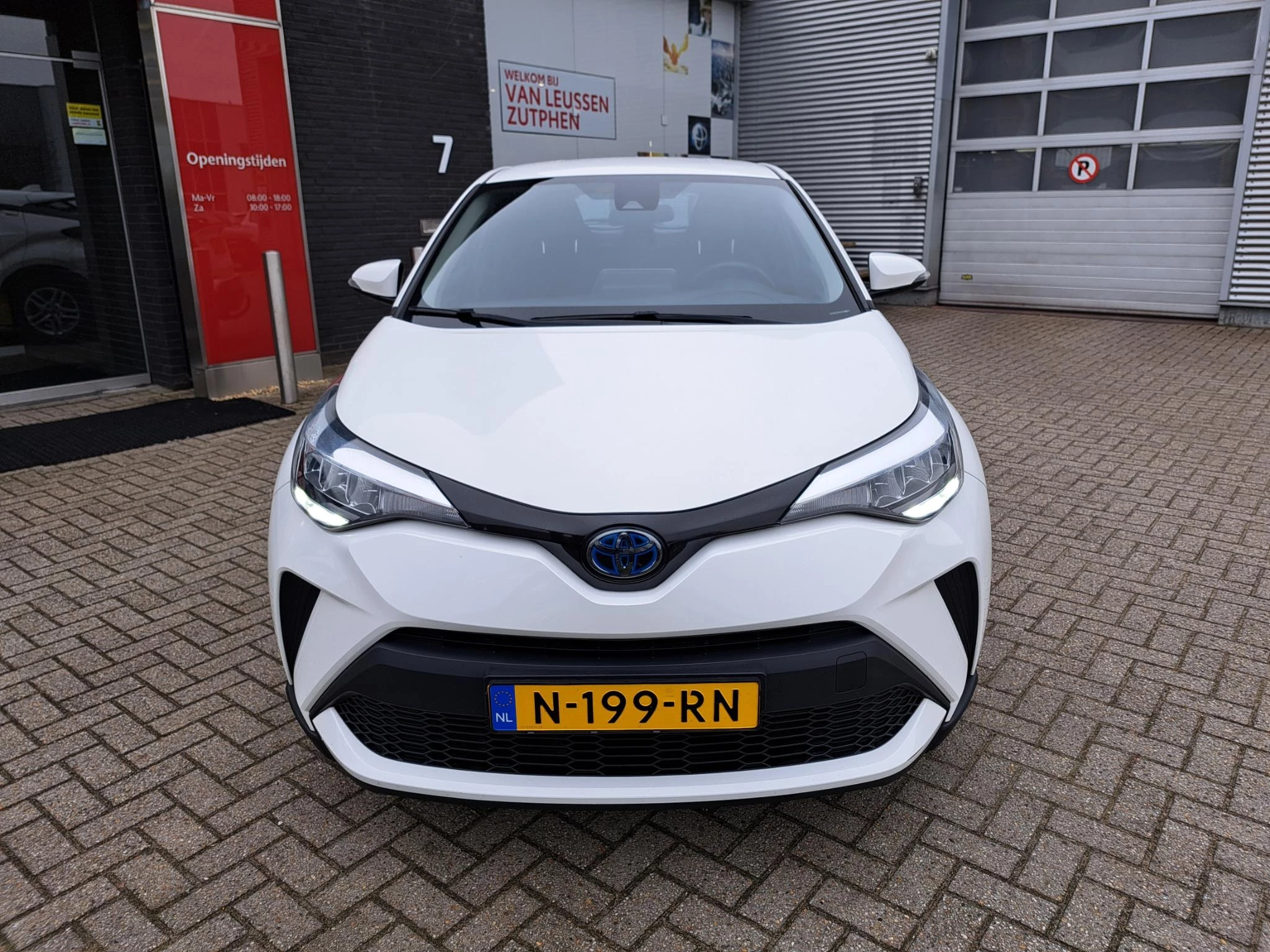 Hoofdafbeelding Toyota C-HR