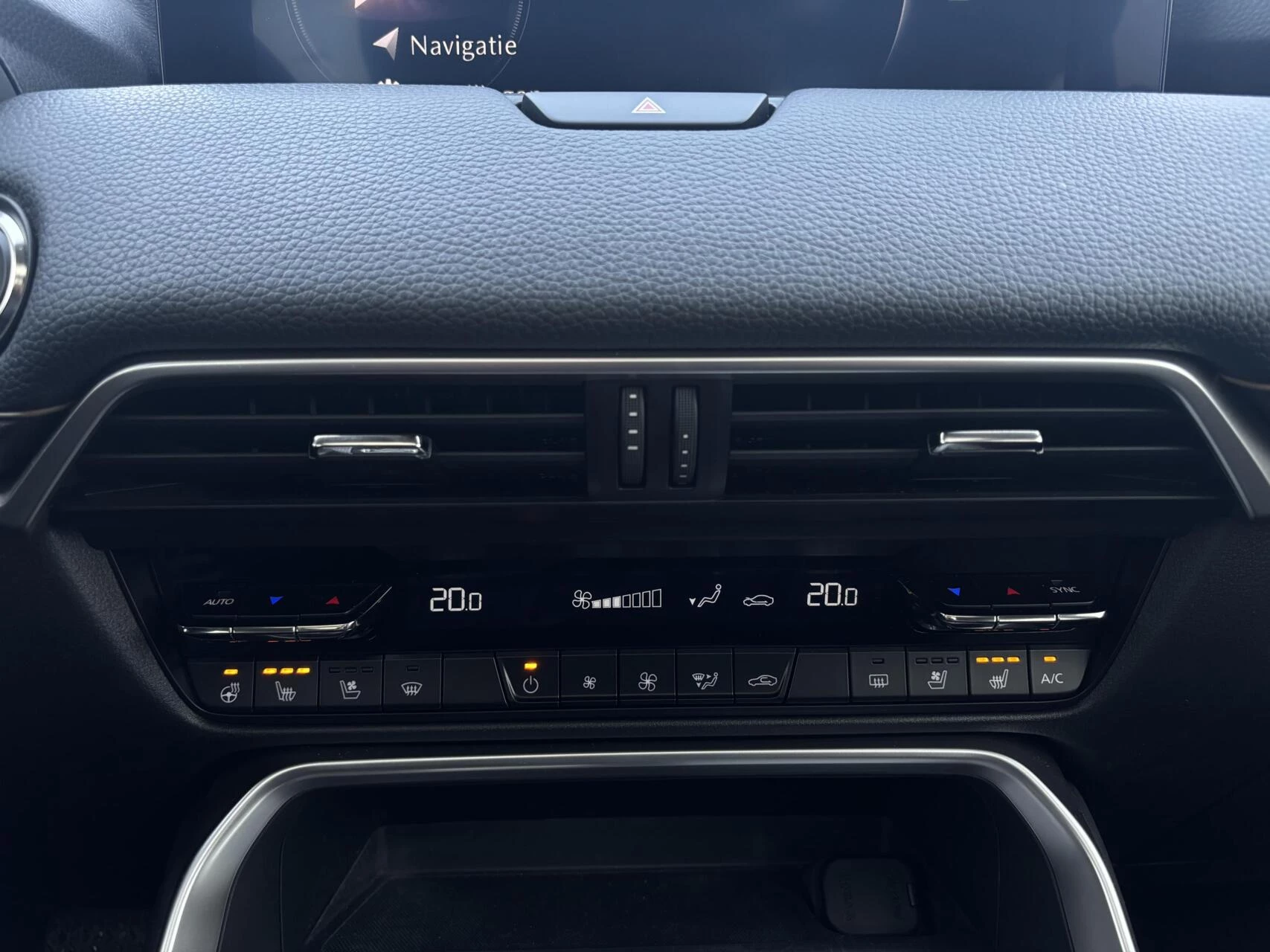 Hoofdafbeelding Mazda CX-60