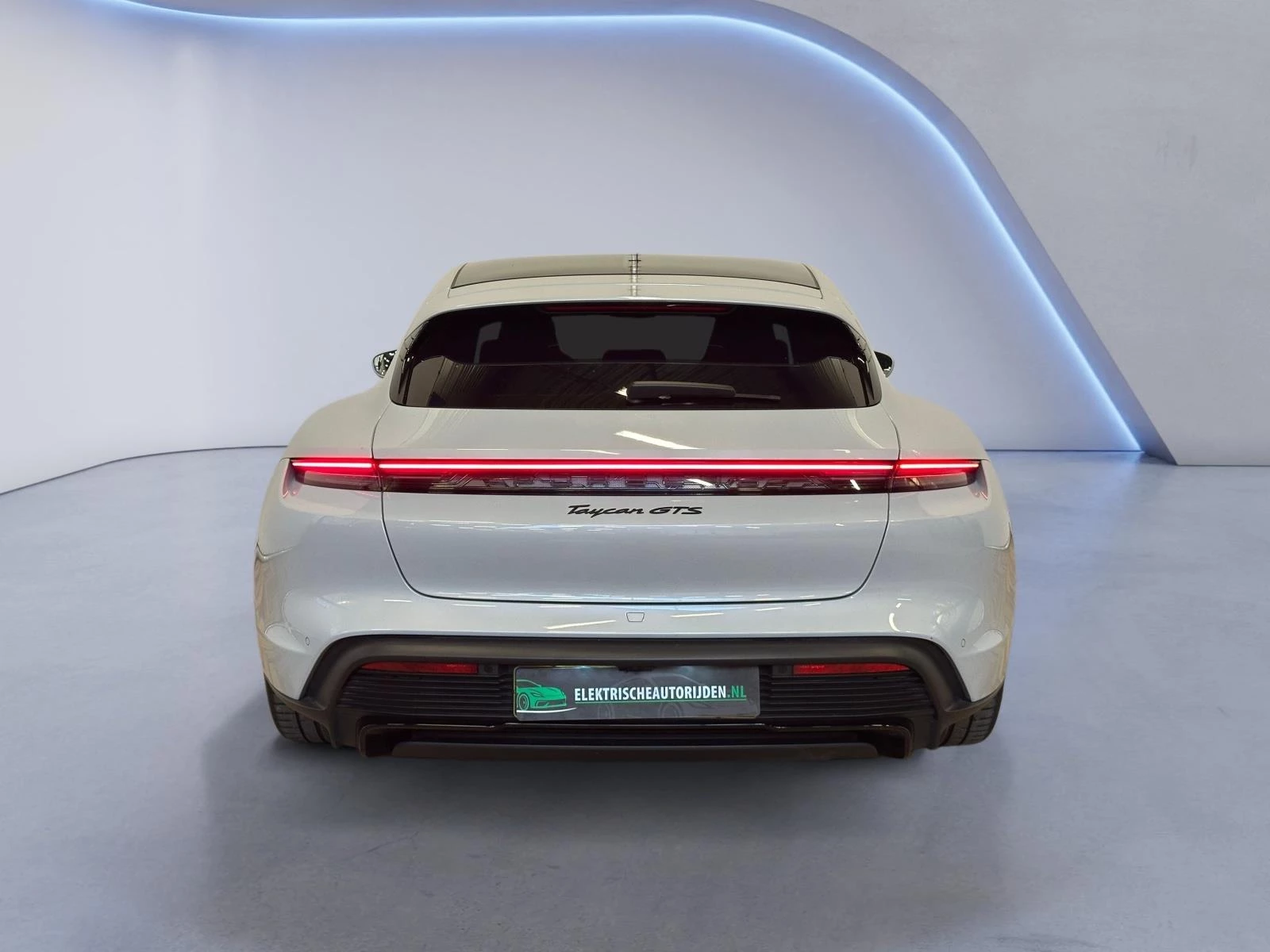 Hoofdafbeelding Porsche Taycan