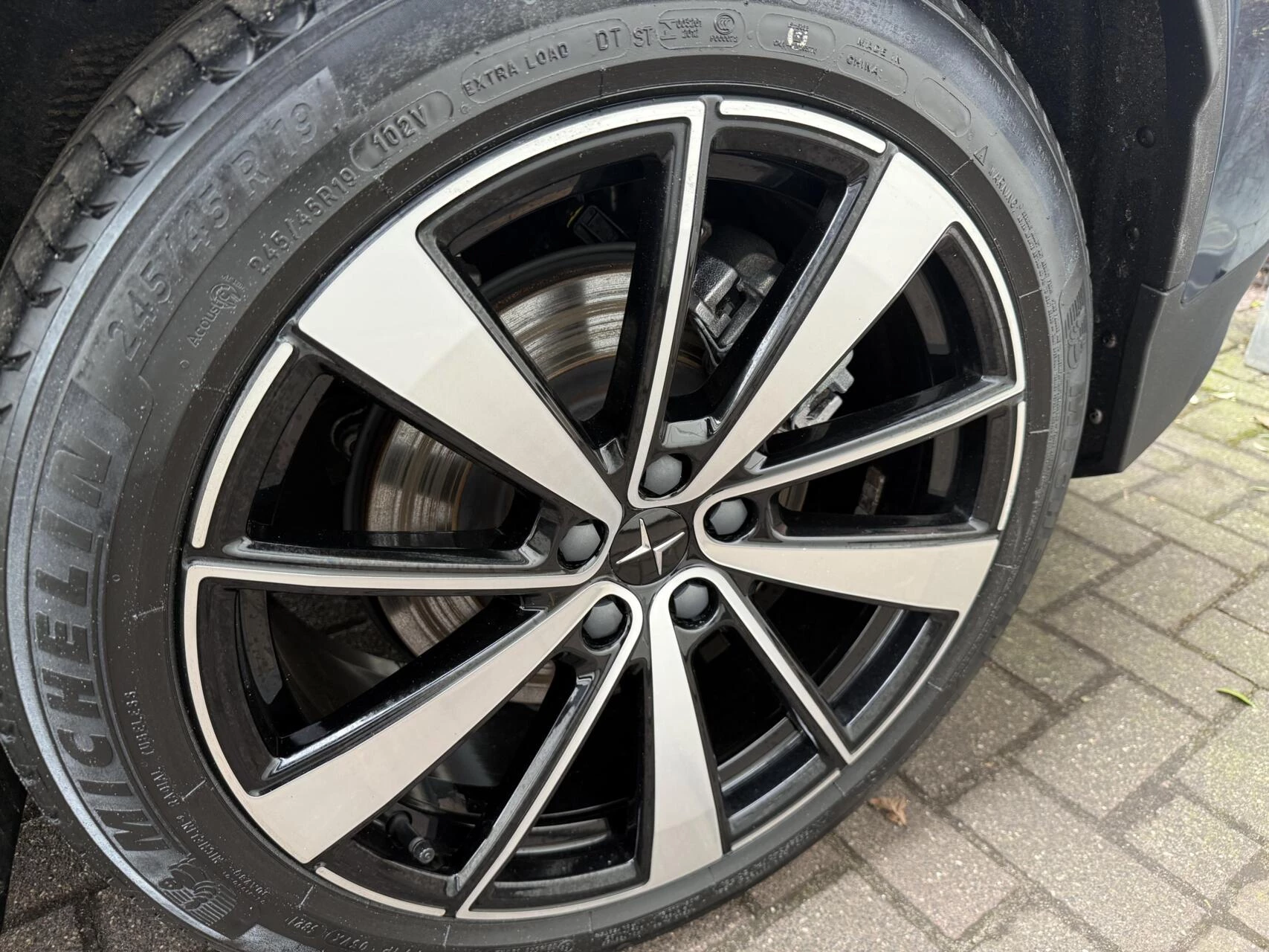 Hoofdafbeelding Polestar 2