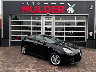 Alfa Romeo Giulietta 1.4 T DISTINCTIVE / AIRCO / CRUISECONTROL / NAVI / PDC / LED / APK NIEUW!