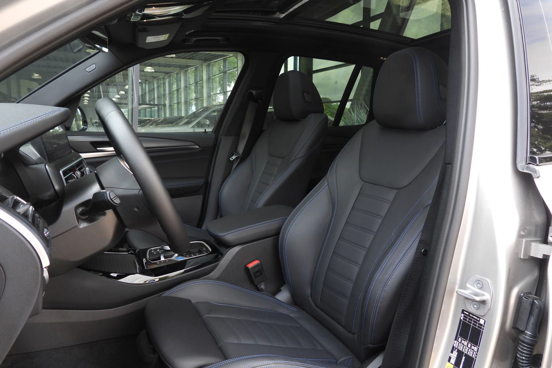 Hoofdafbeelding BMW iX3