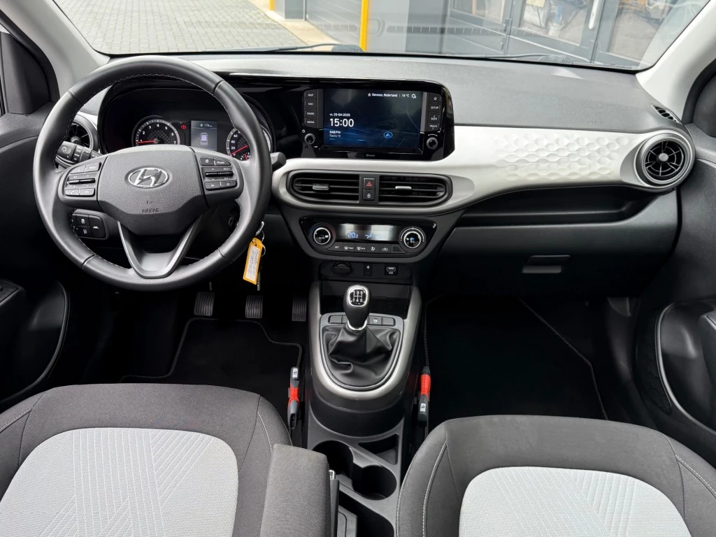 Hoofdafbeelding Hyundai i10