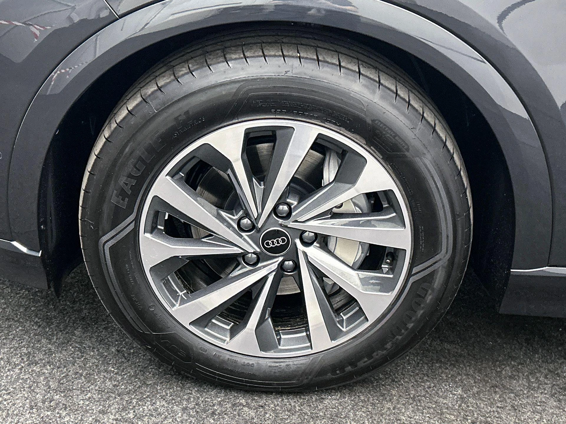 Hoofdafbeelding Audi Q6 e-tron