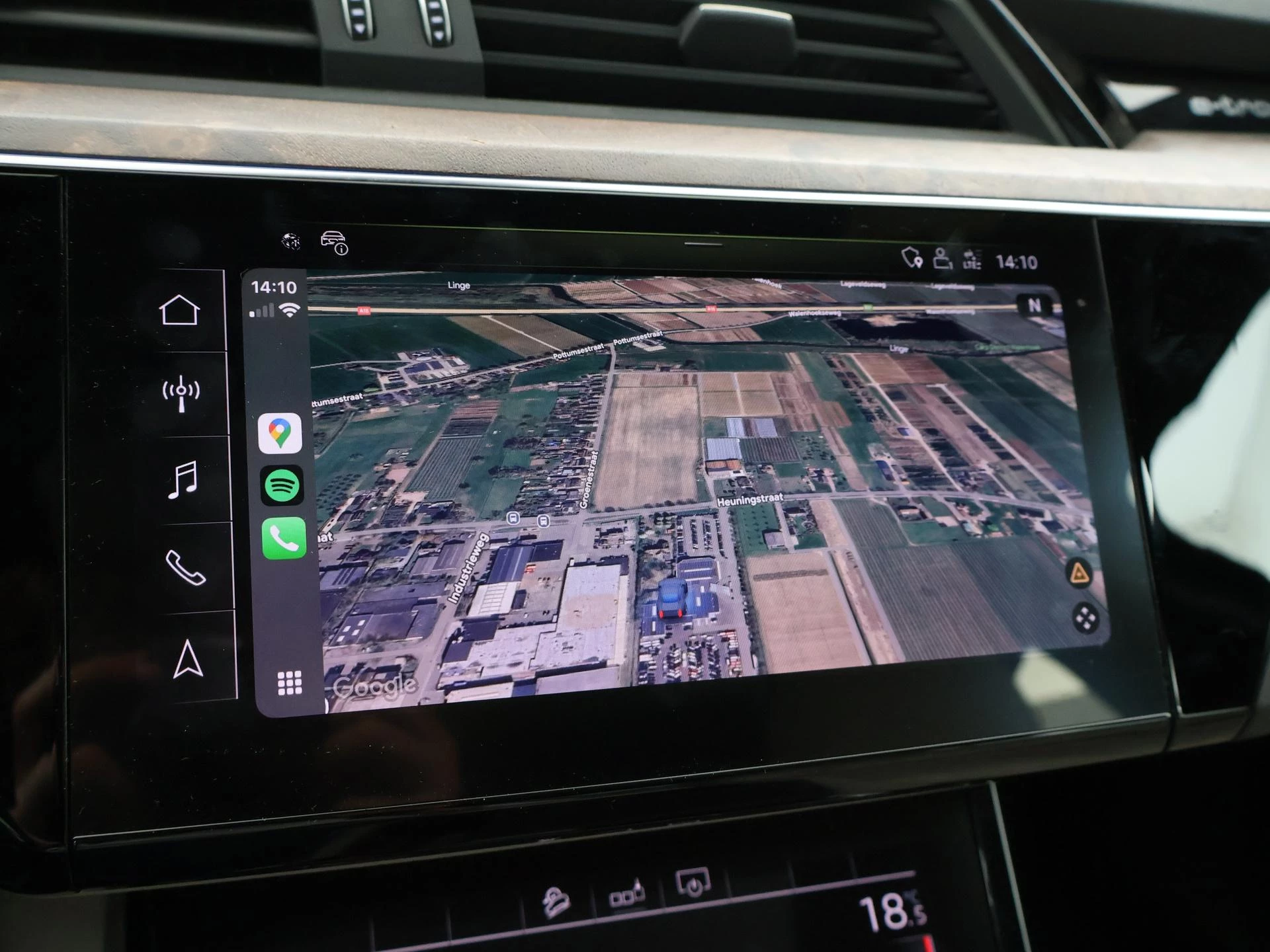 Hoofdafbeelding Audi e-tron