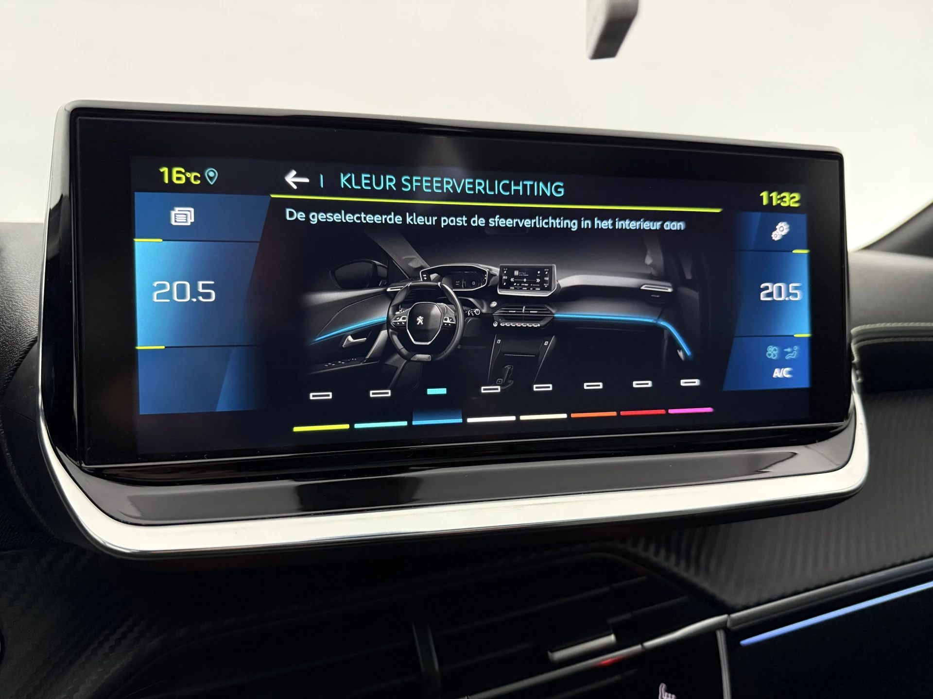 Hoofdafbeelding Peugeot e-208