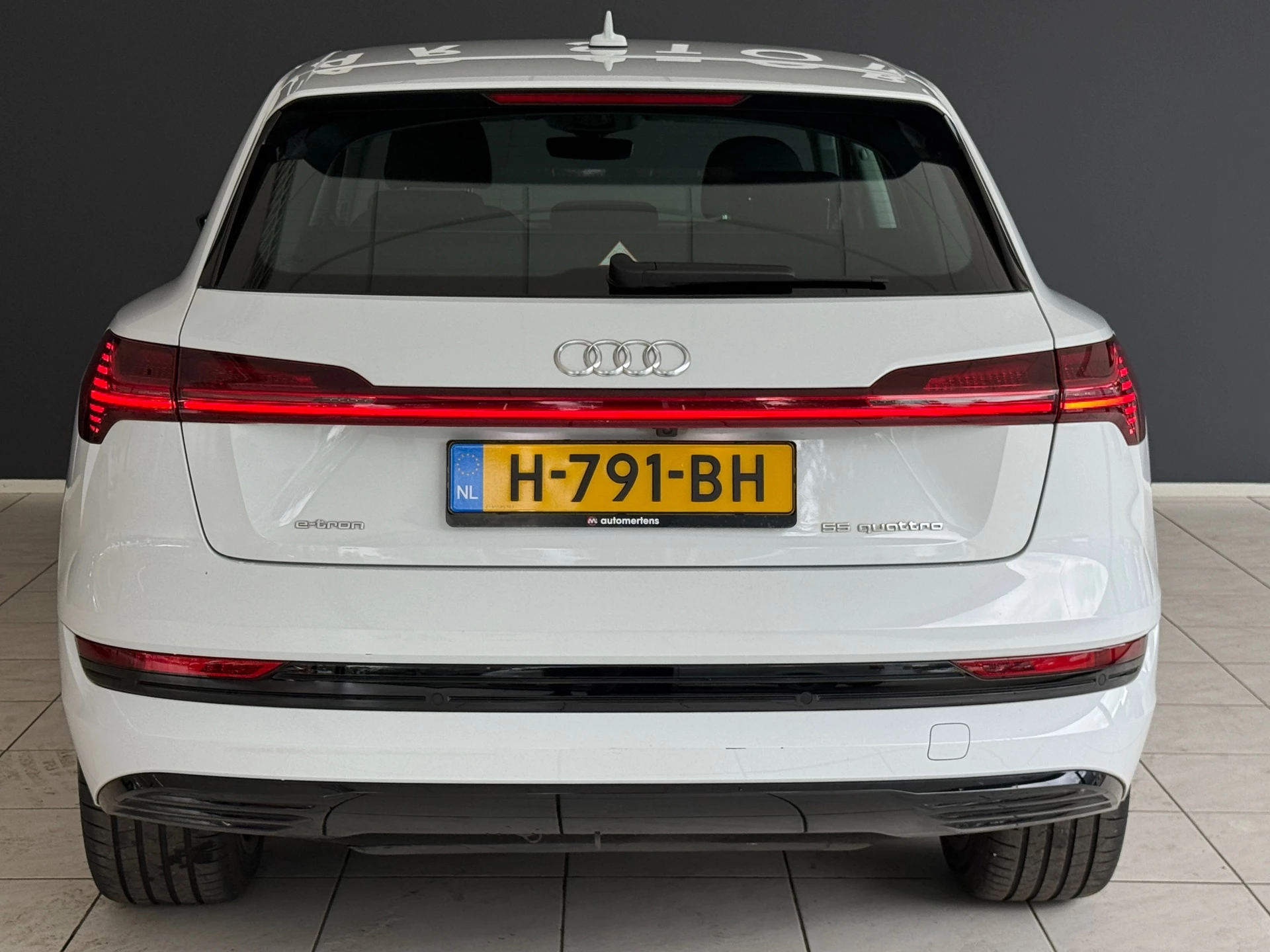 Hoofdafbeelding Audi e-tron