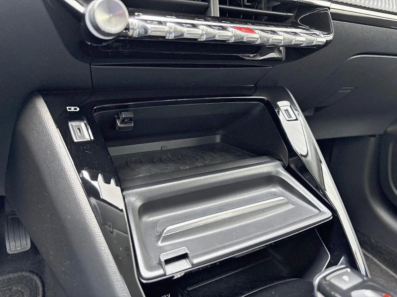 Hoofdafbeelding Peugeot e-208