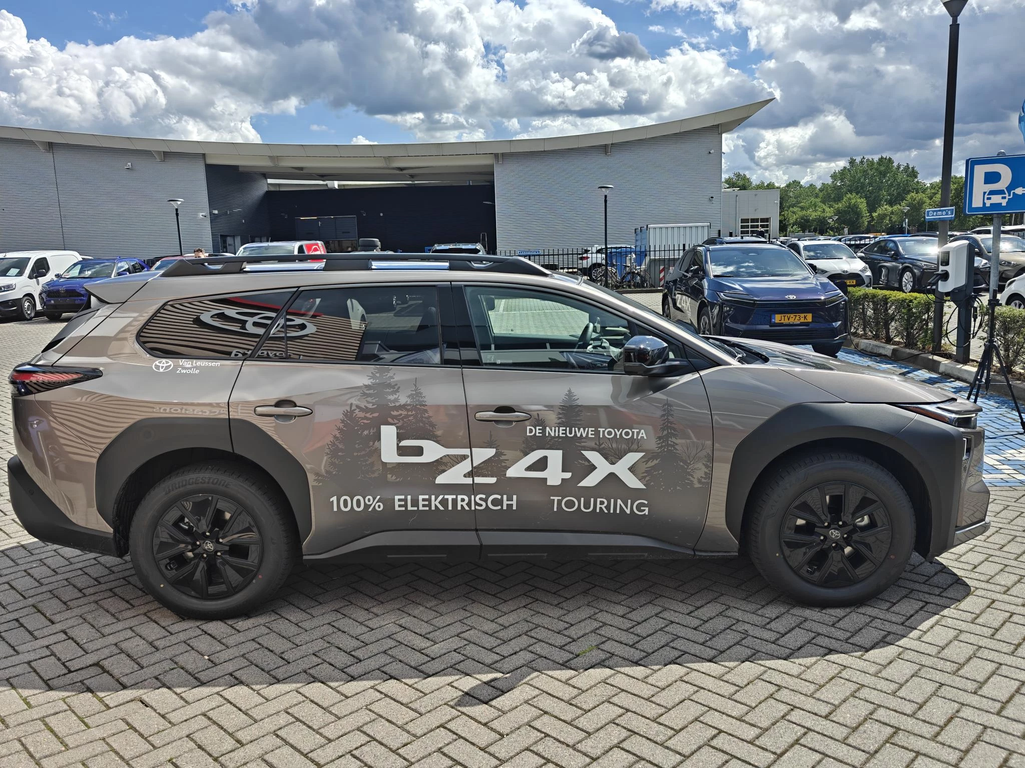 Hoofdafbeelding Toyota bZ4X