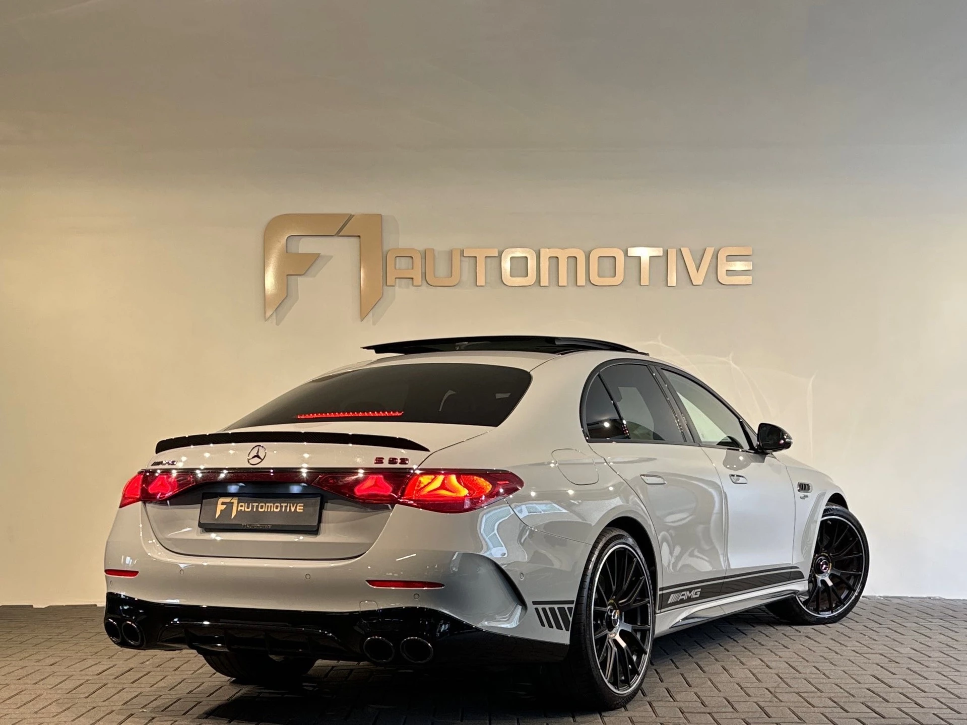 Hoofdafbeelding Mercedes-Benz E-Klasse