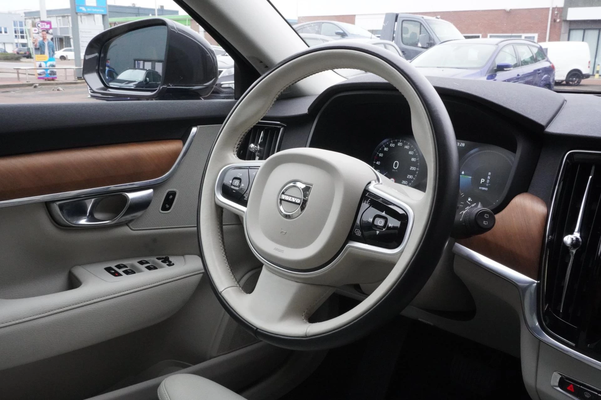 Hoofdafbeelding Volvo V90