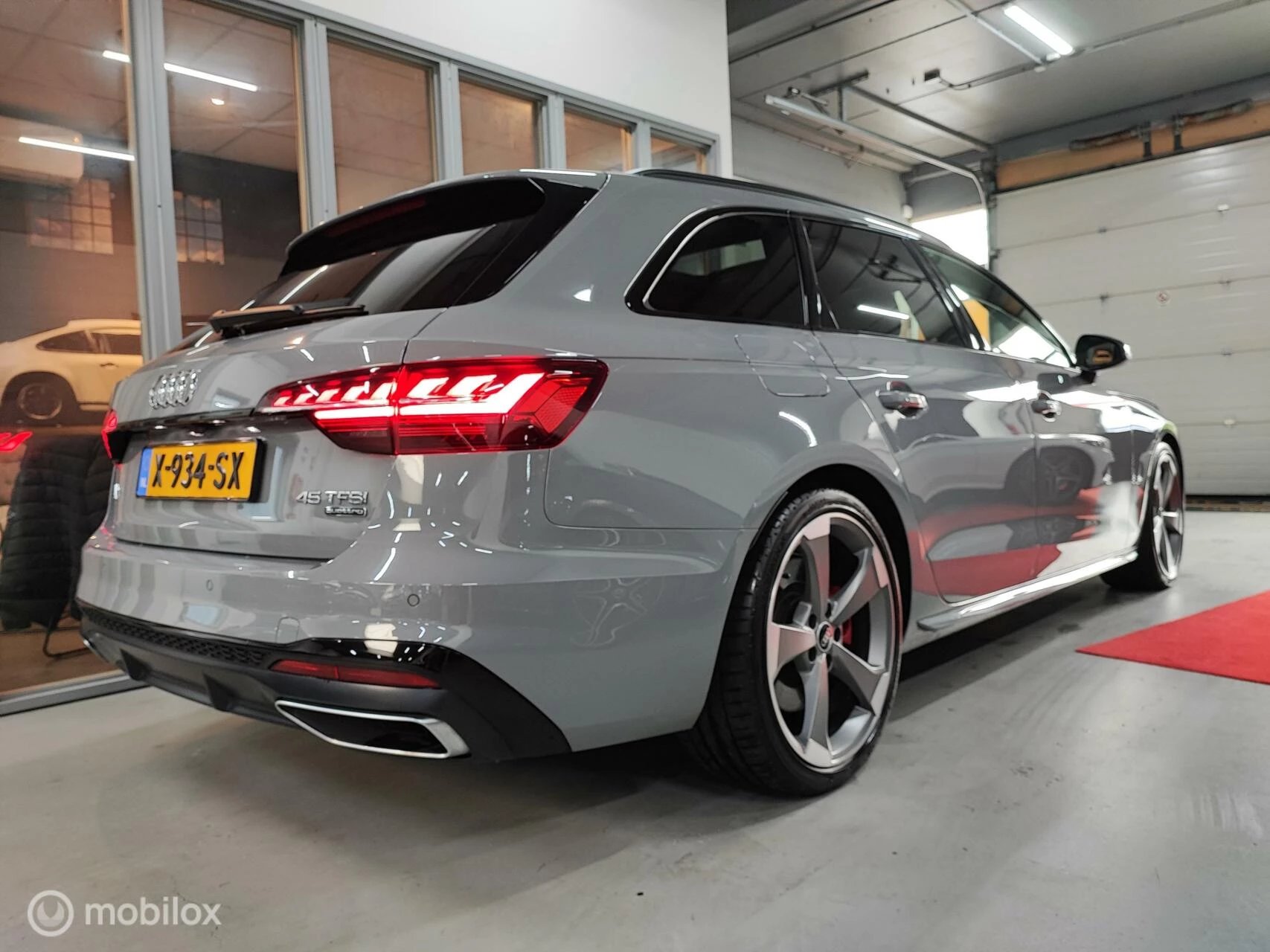 Hoofdafbeelding Audi A4