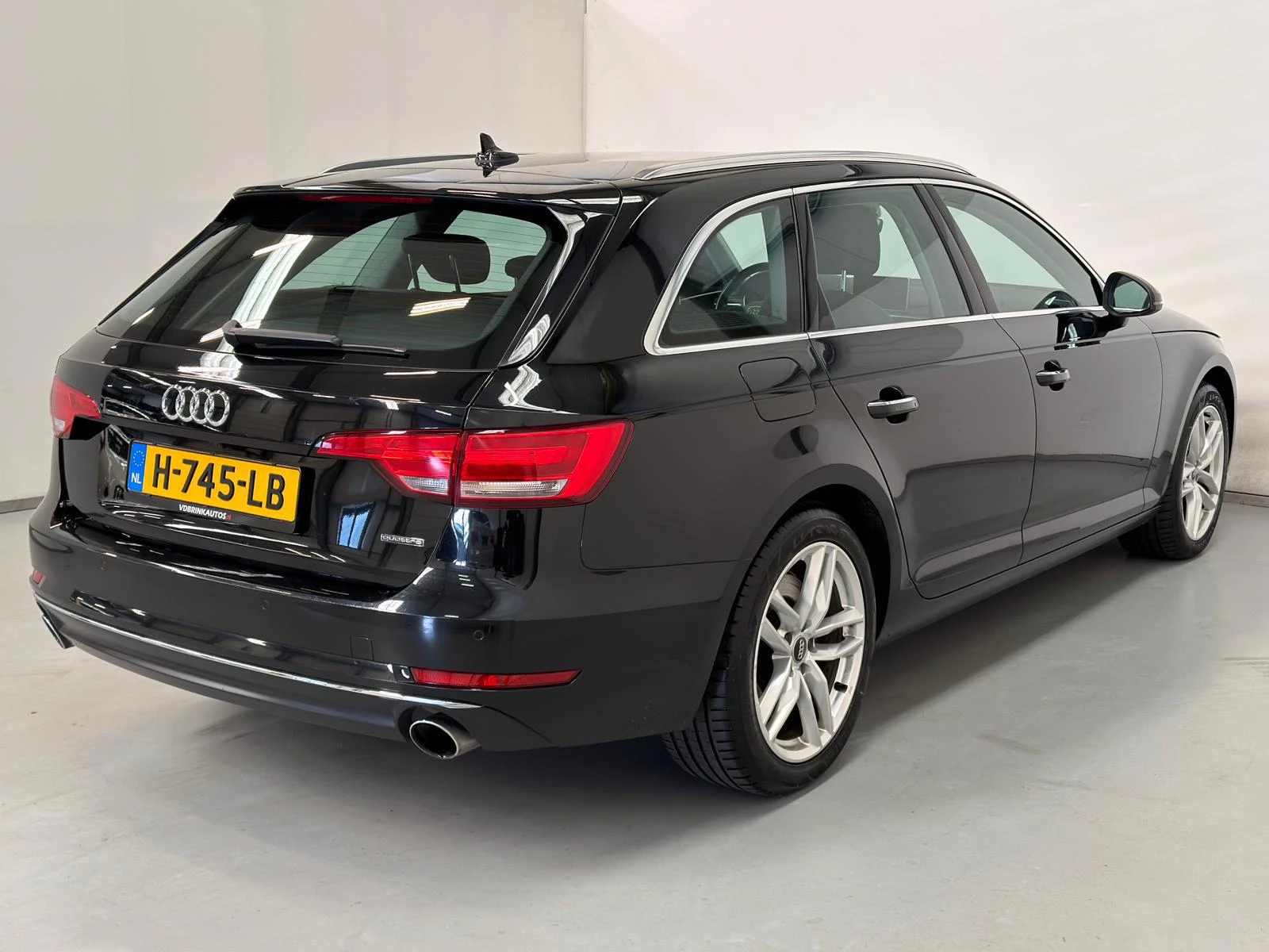 Hoofdafbeelding Audi A4