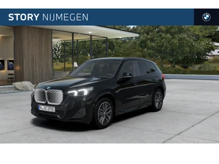 BMW iX1 eDrive20 M Sport / Sportstoelen / Adaptieve LED / Achteruitrijcamera / M Adaptief onderstel / Stoelverwarming / Comfort Access