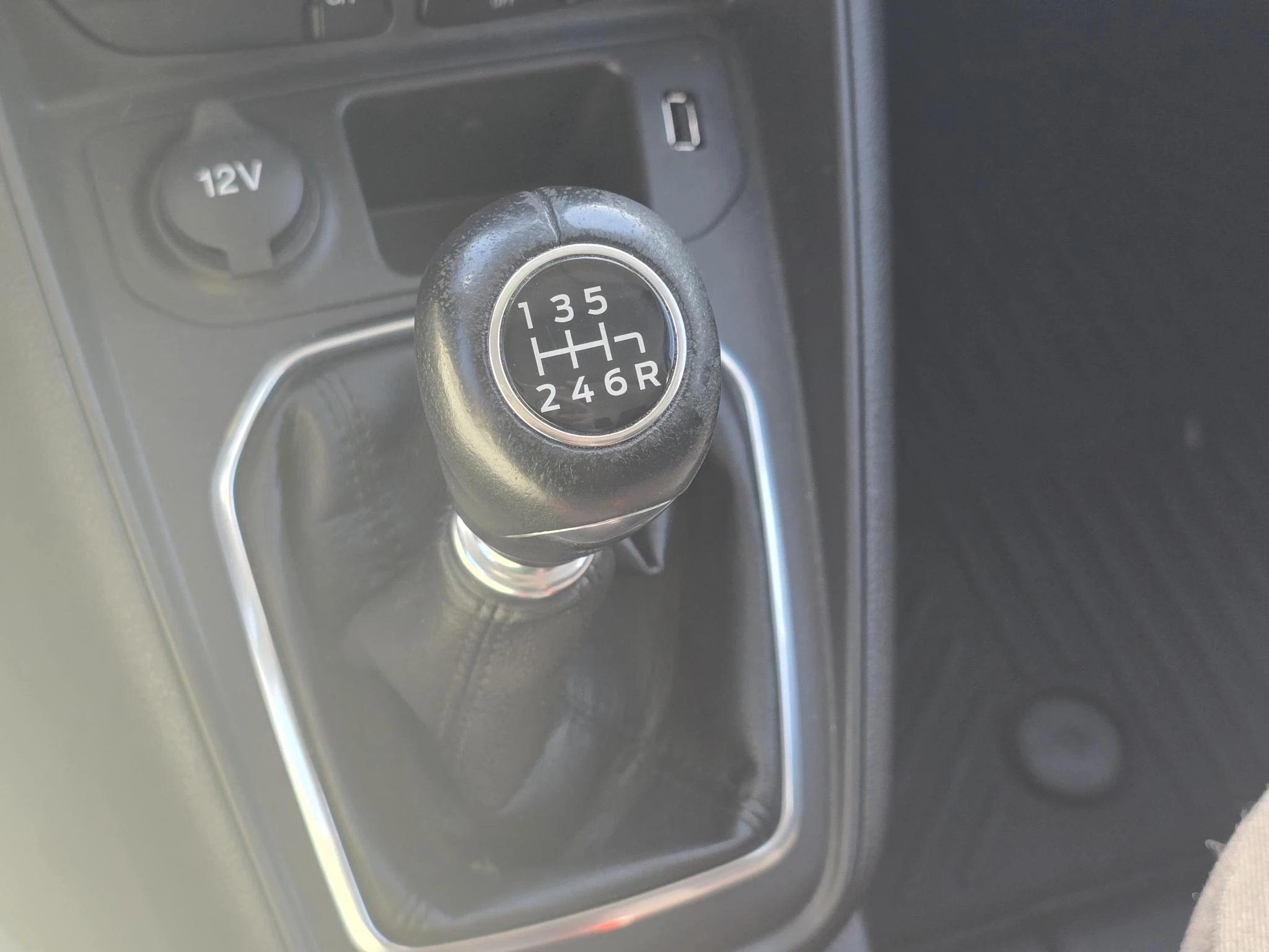 Hoofdafbeelding Ford Transit Courier