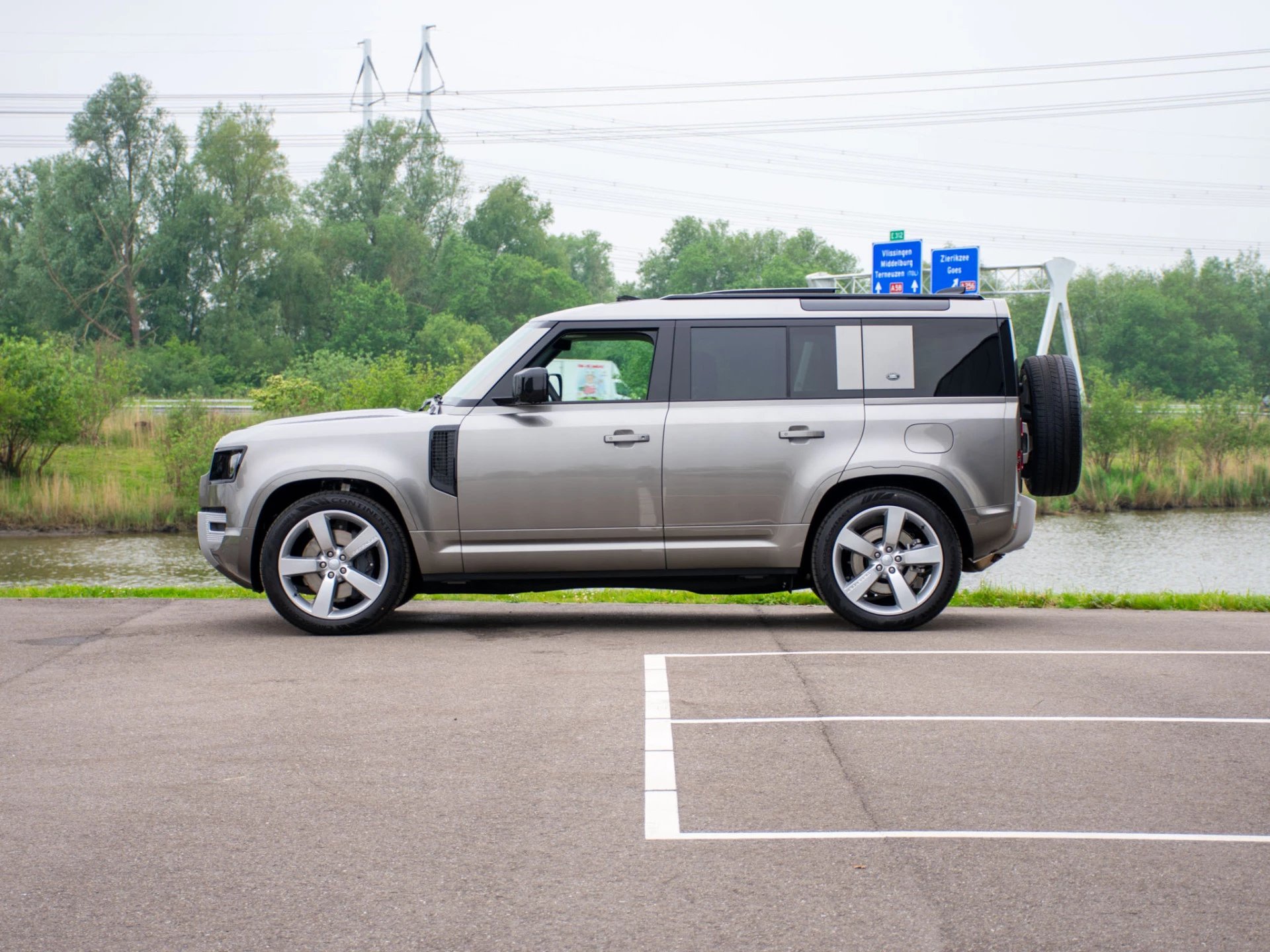 Hoofdafbeelding Land Rover Defender