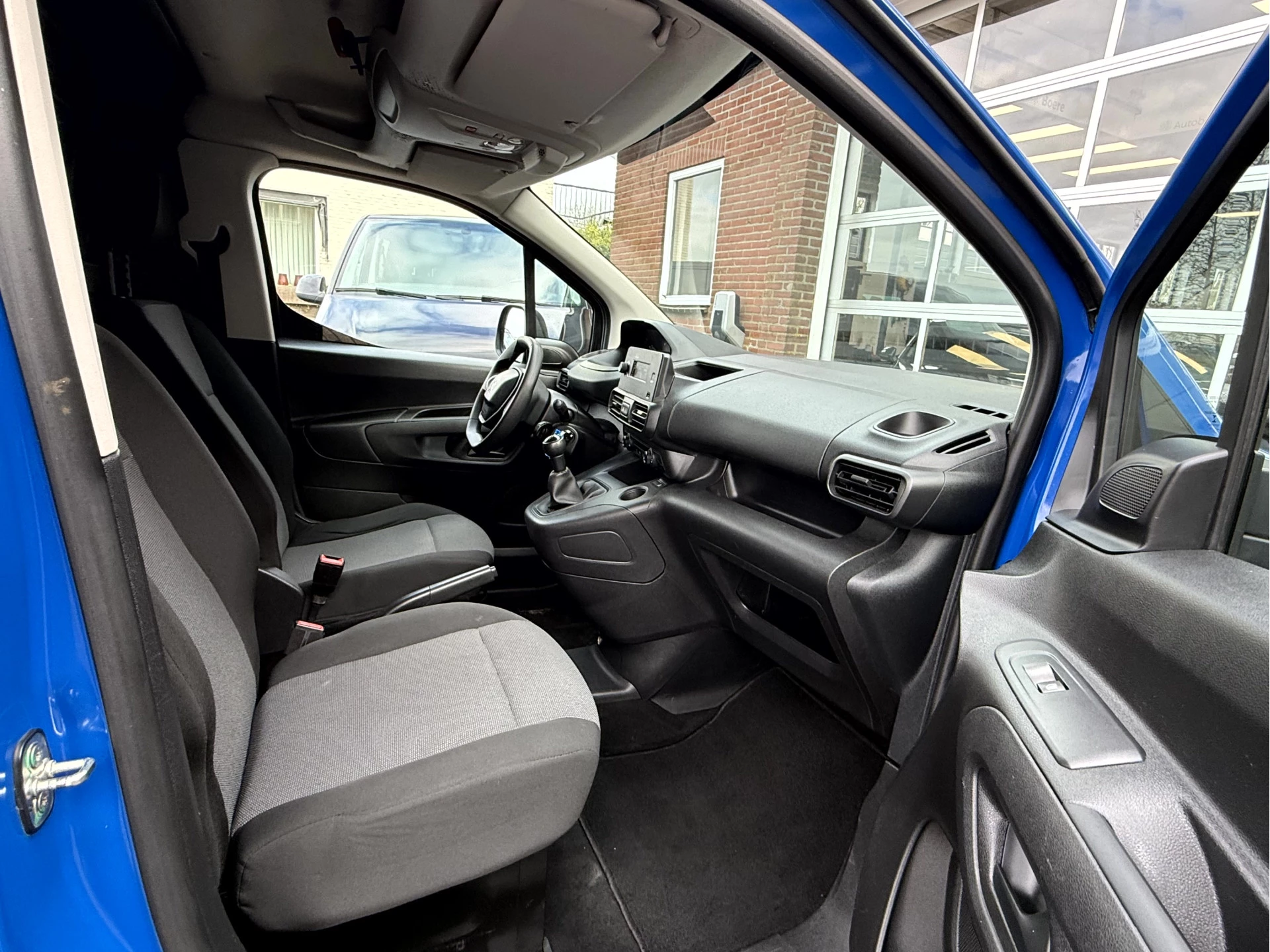 Hoofdafbeelding Peugeot Partner