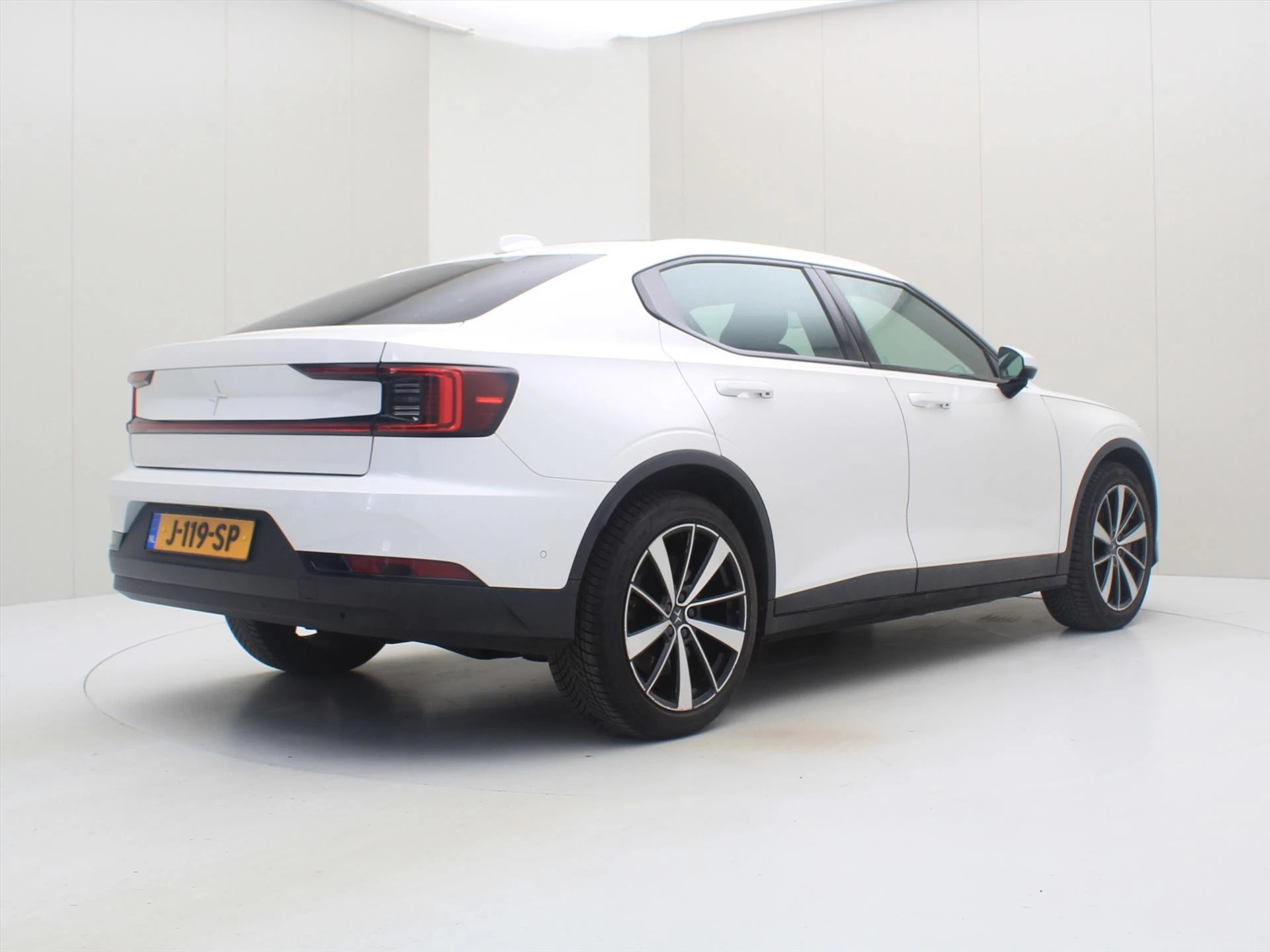 Hoofdafbeelding Polestar 2