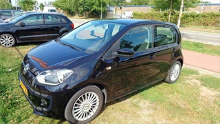 Volkswagen Up! 1.0 high up! BlueMotion | Navigatie | Airco | Lichtmetalen velgen | 5 deurs
