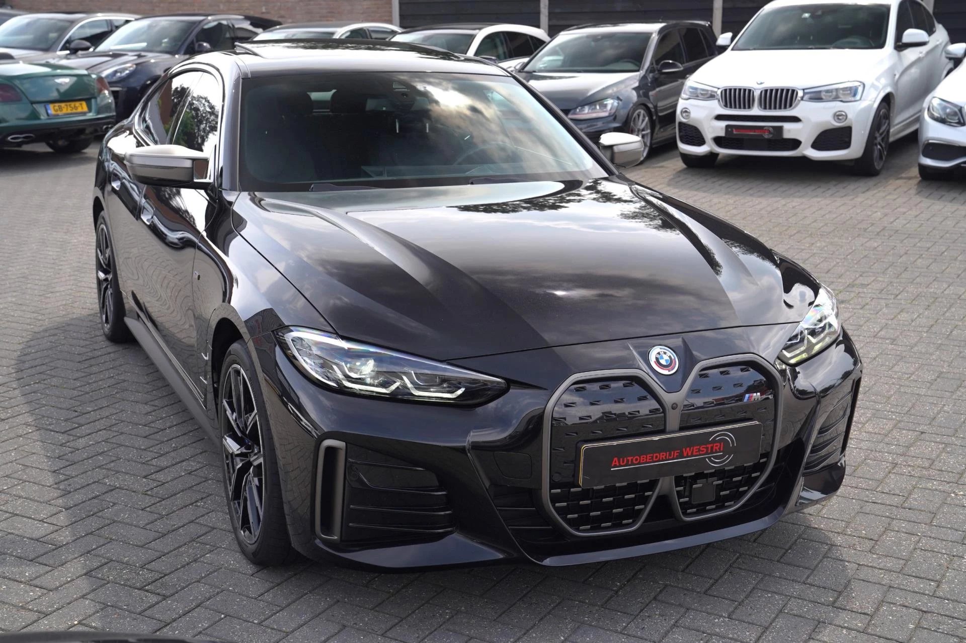 Hoofdafbeelding BMW i4