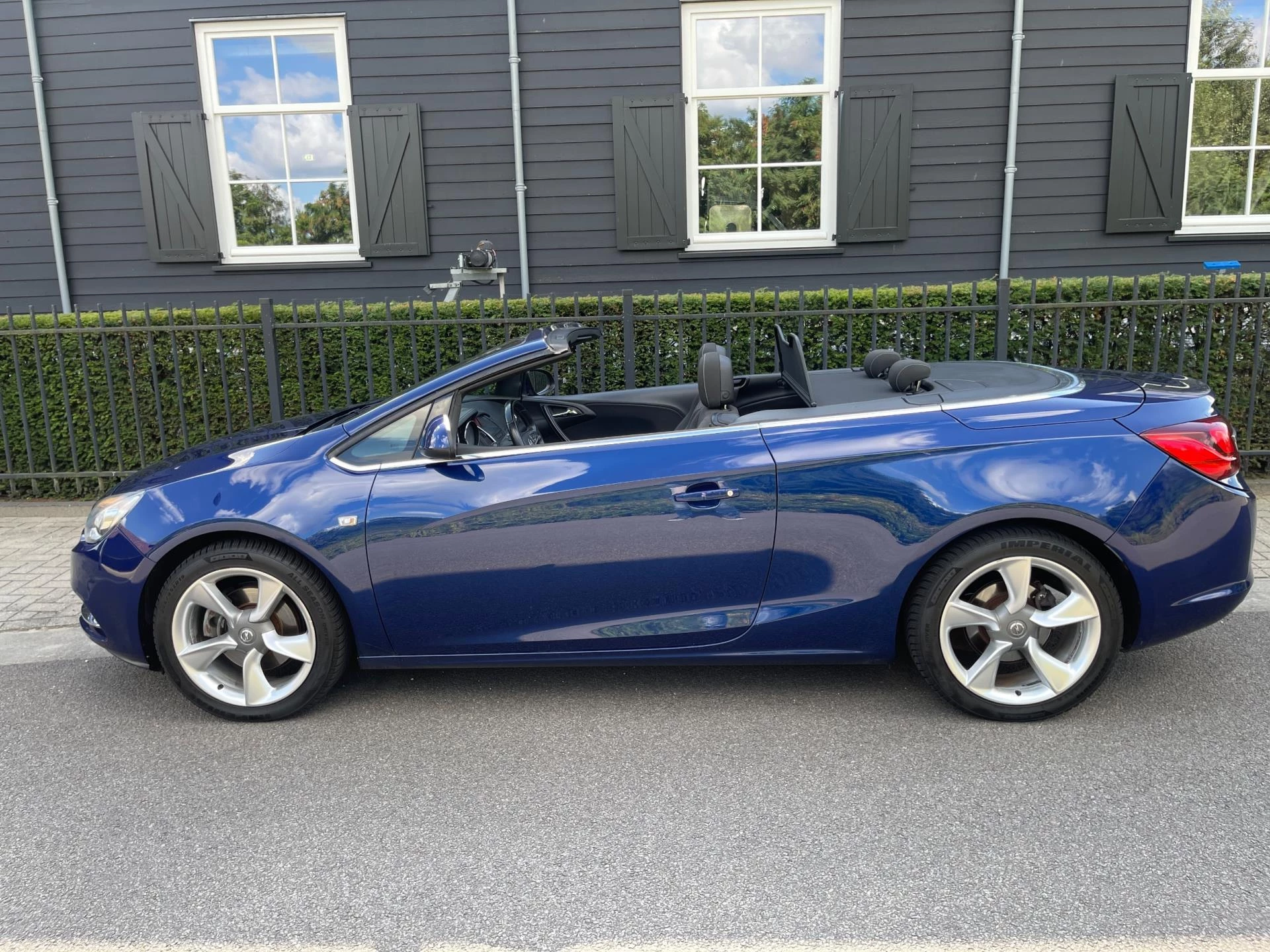 Hoofdafbeelding Opel Cascada