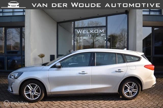 Hoofdafbeelding Ford Focus Ford Focus Wagon 1.0 EcoBoost Hybrid Trend Edition 2022|Navi
