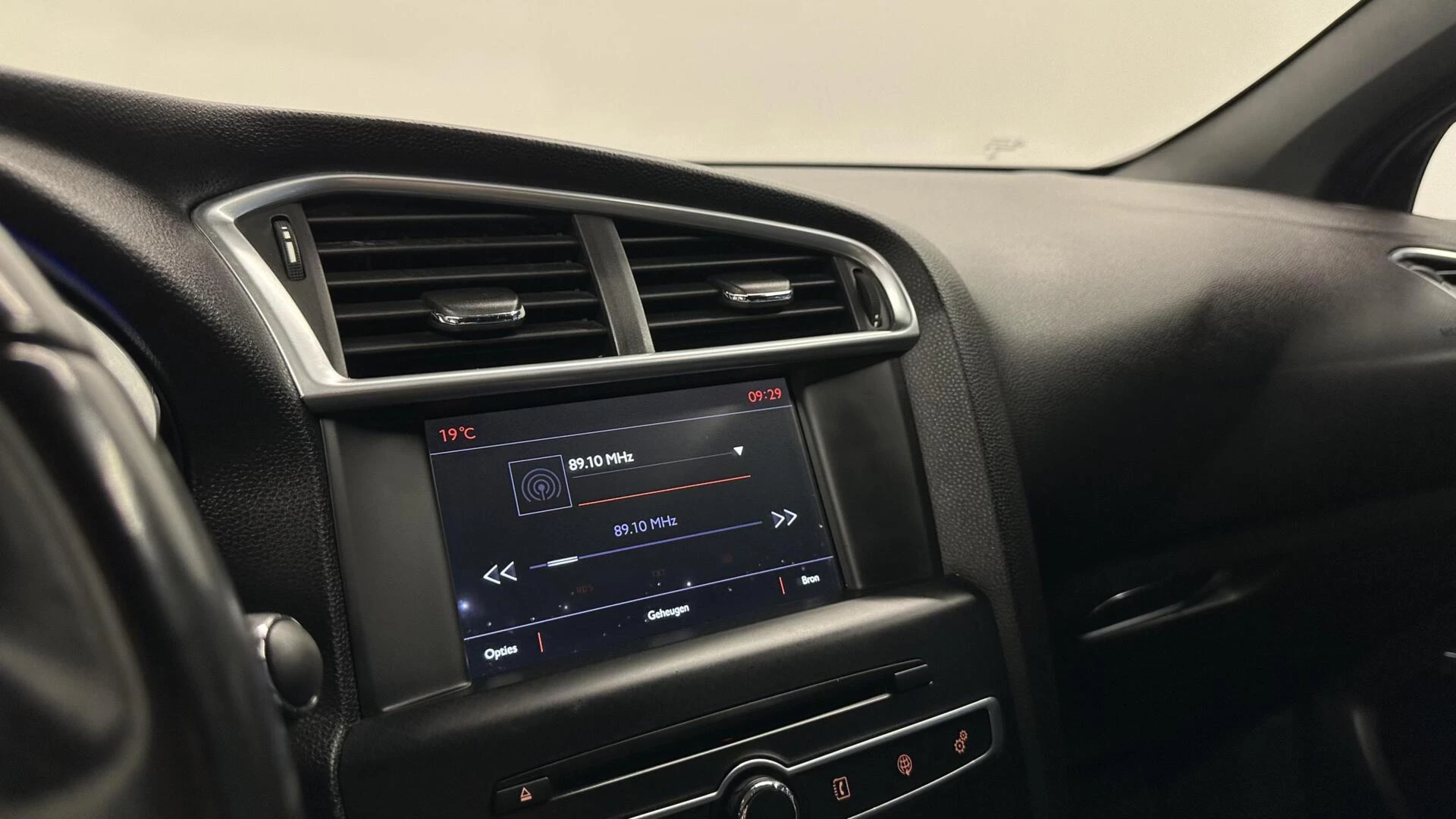 Hoofdafbeelding DS DS 4