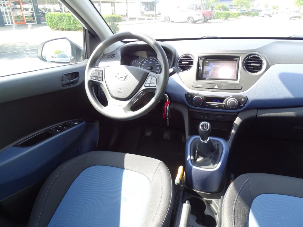 Hoofdafbeelding Hyundai i10