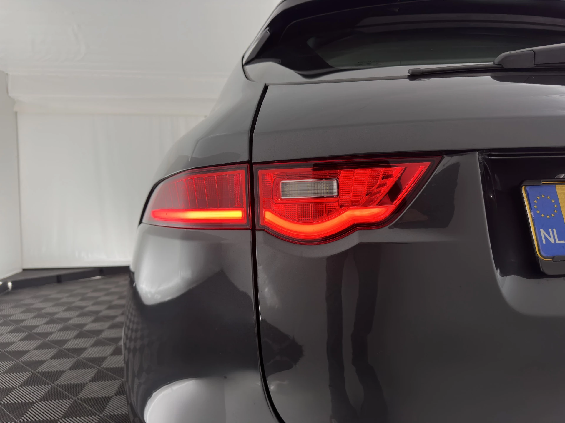 Hoofdafbeelding Jaguar F-PACE