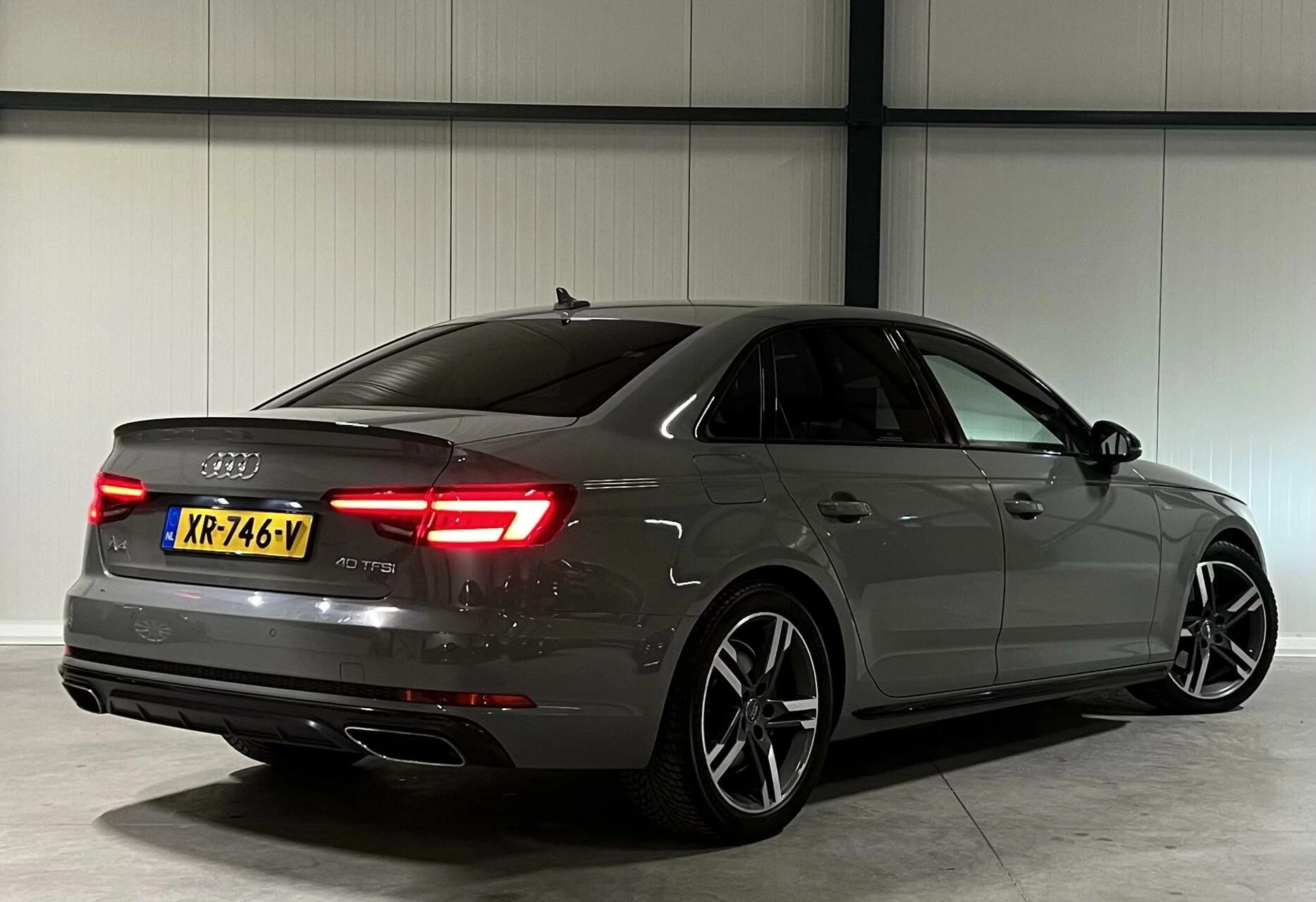 Hoofdafbeelding Audi A4