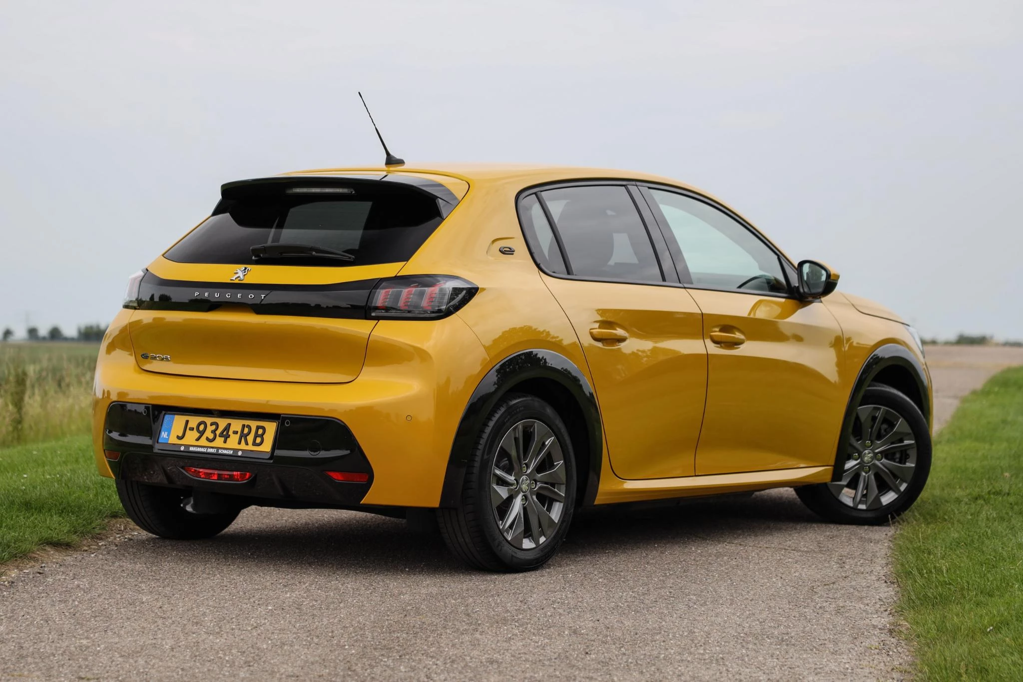 Hoofdafbeelding Peugeot e-208