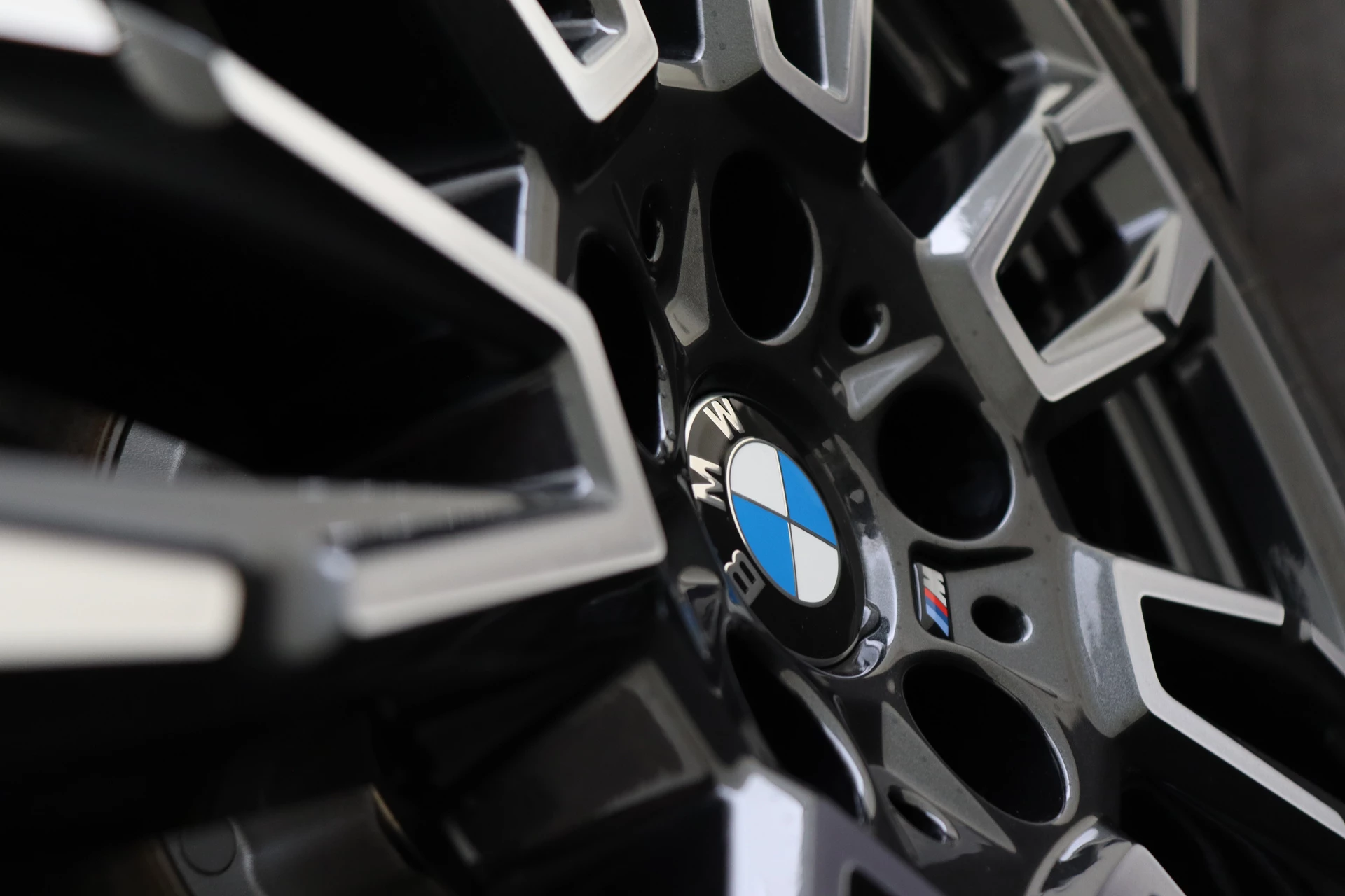 Hoofdafbeelding BMW i5