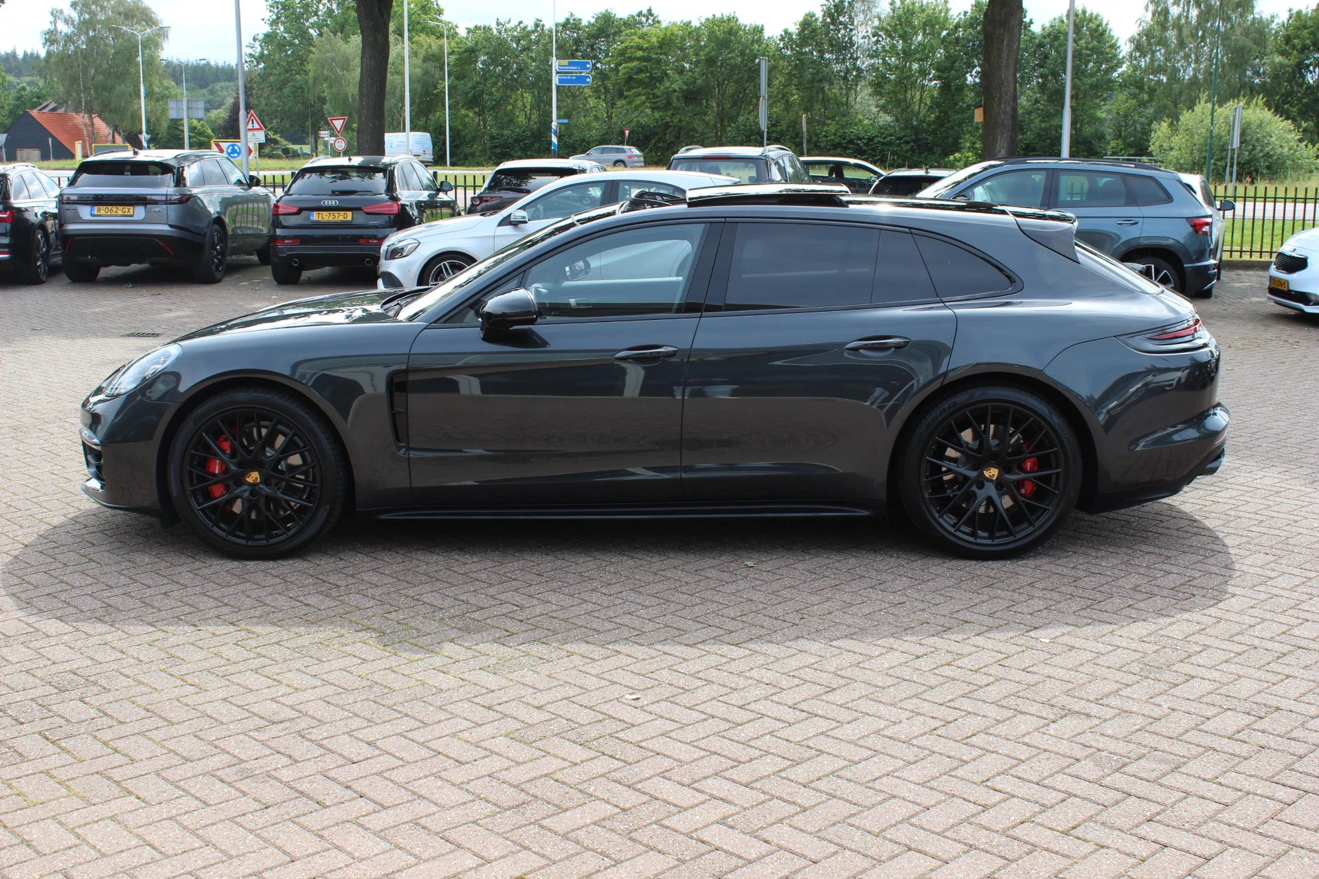 Hoofdafbeelding Porsche Panamera