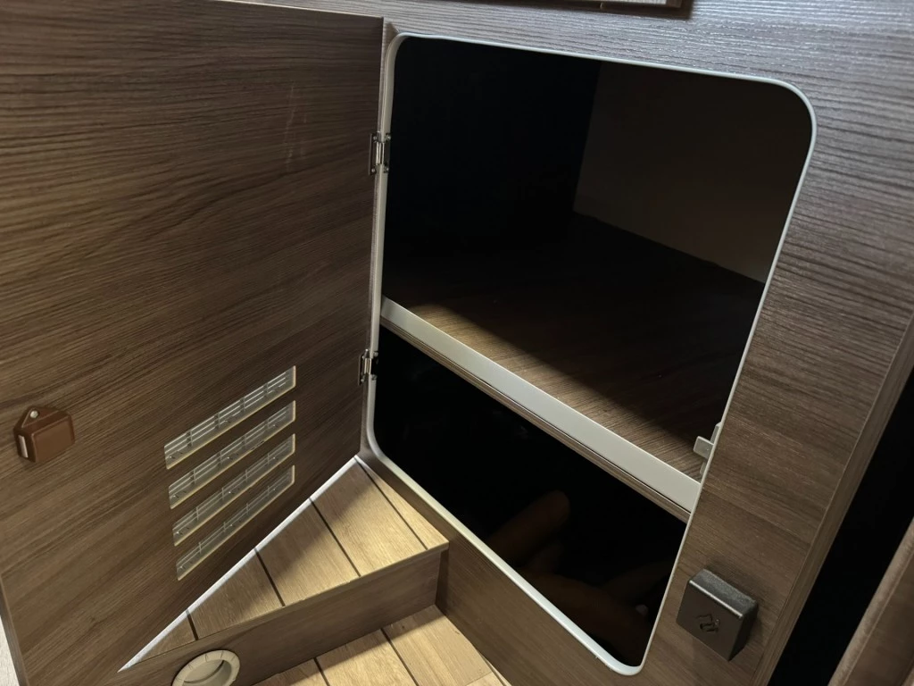 Hoofdafbeelding McLouis Carat 473