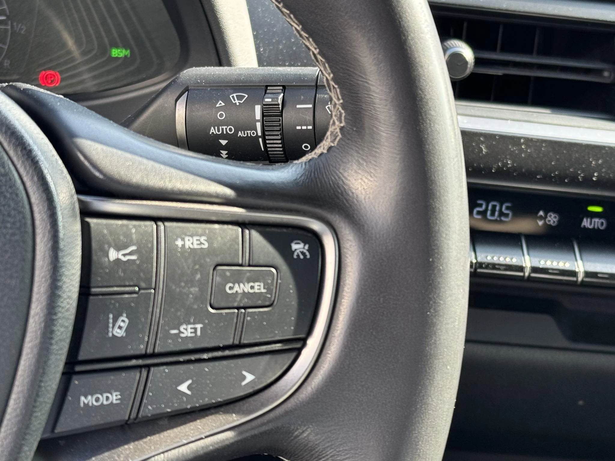 Hoofdafbeelding Lexus UX