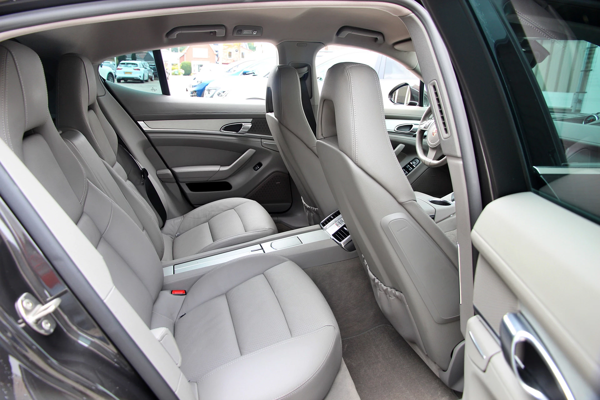 Hoofdafbeelding Porsche Panamera