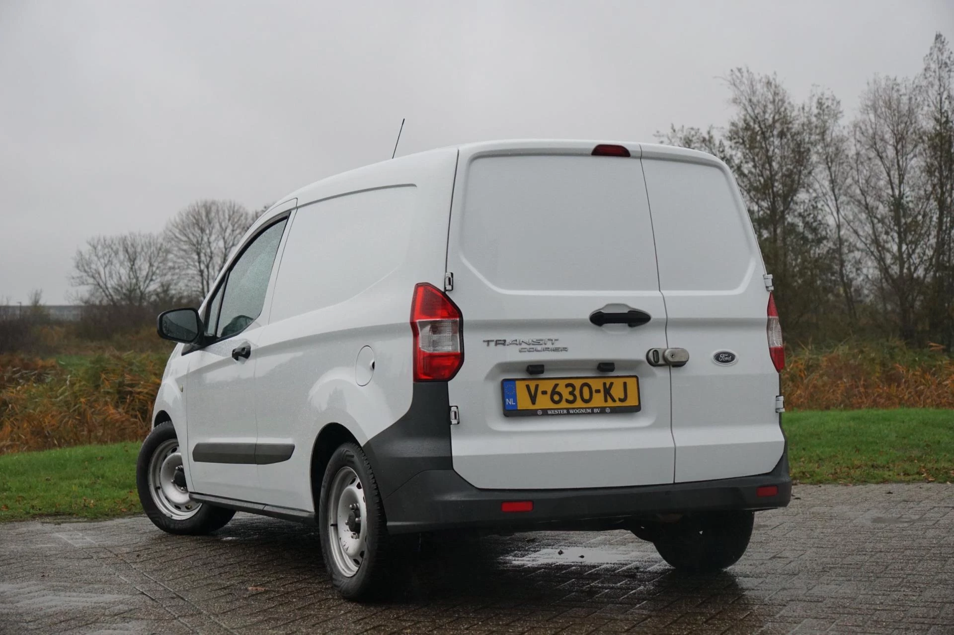 Hoofdafbeelding Ford Transit Courier