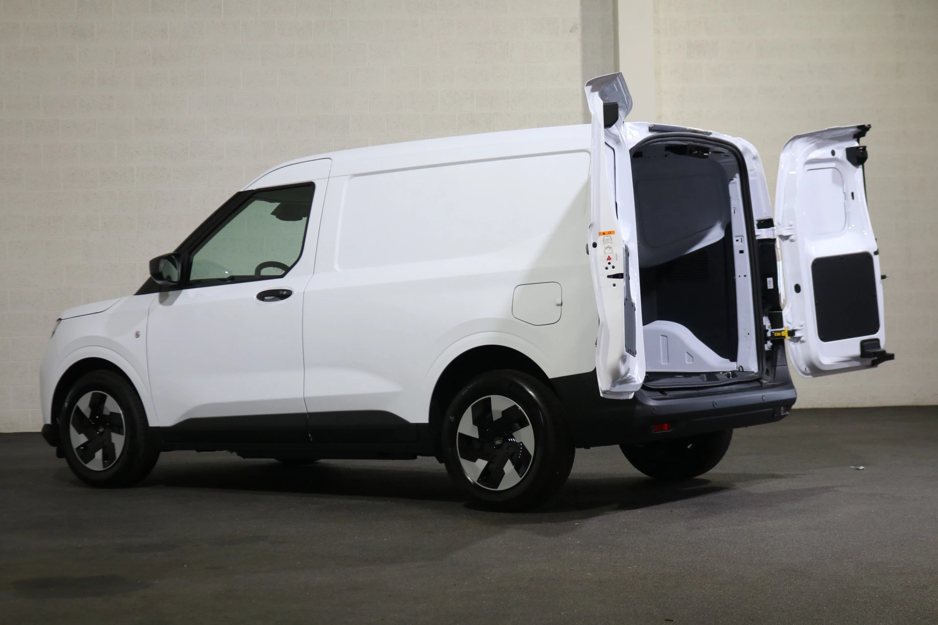 Hoofdafbeelding Ford E-Transit Courier