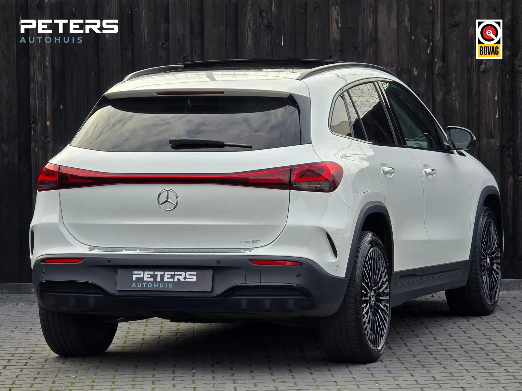 Hoofdafbeelding Mercedes-Benz EQA