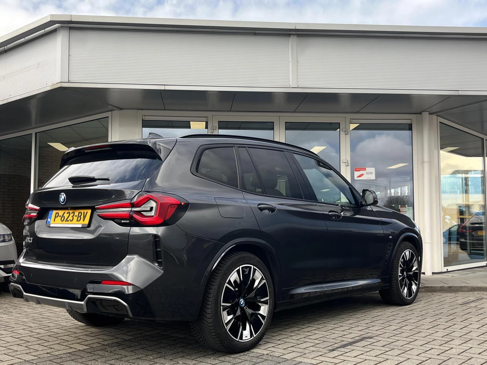 Hoofdafbeelding BMW iX3