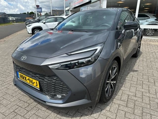 Toyota C-HR Hybrid 140 Team D